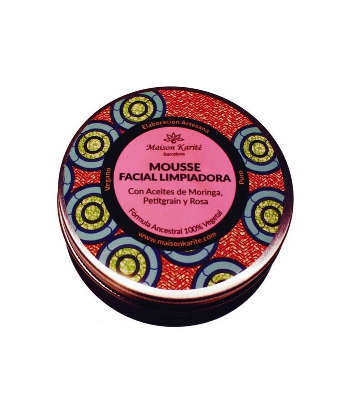 Limpiador facial suave pero con eficacia.

Mousse limpiadora de uso diario con aceite de Moringa Salvaje, Petitgrain de Azaha