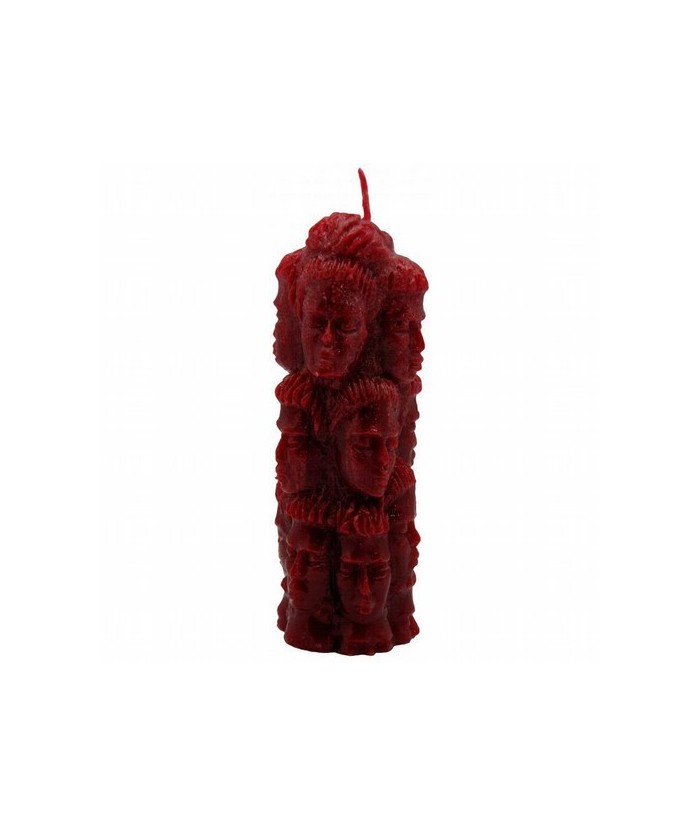 Esta vela de color Rojo es usada para destruir las envidias relacionadas con tu pareja