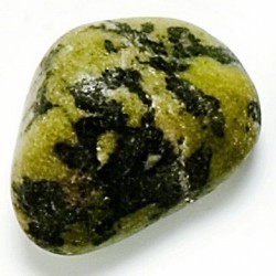 Mineral rodado Grande de Serpentina

Medidas: 30-40mm aprox. de diámetro 