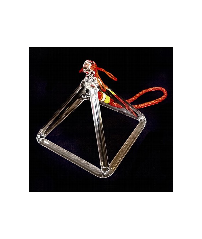 Piramides de cuarzo para sonoterapia.

Composición: 99,98% cuarzo.

Medida: 10 cm.