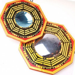 Espejos Pákua de madera concavo y convexo.
Medidas: lado de 13 cm.