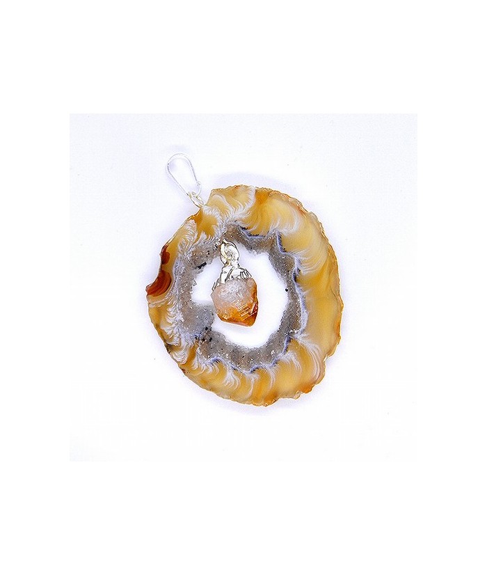 Colgante Geoda de Ágata con Punta de Citrino.

Engarce plateado.

Medida aprox.: 3,5 cm.