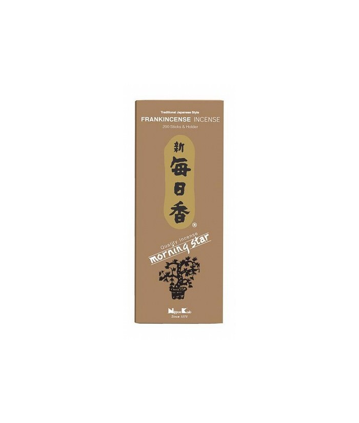 Obtenido del árbol Boswellia, el incienso es uno de los perfumes más antiguos utilizado por el hombre. Su fragancia dulce y cál