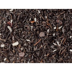Té negro (91%), rayadura de cacao, rayadura de coco, plaquitas de chocolate (ázucar, grano de cacao molido con manteca de cacao