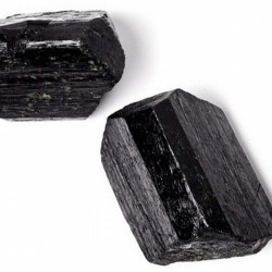Cristales naturales de Turmalina negra biterminadas, o parcialmente acabadas, procedentes de China con un peso aproximado de 15