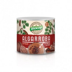 La harina tostada de la pulpa de la algarroba es una alternativa saludable al cacao. Rica en azúcares naturales, no es necesari