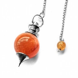 Péndulo bola de Carneola de 20 mm. Con cadena de 200 mm. y terminación de acero.
Presentado en estuche de cartón que contienes
