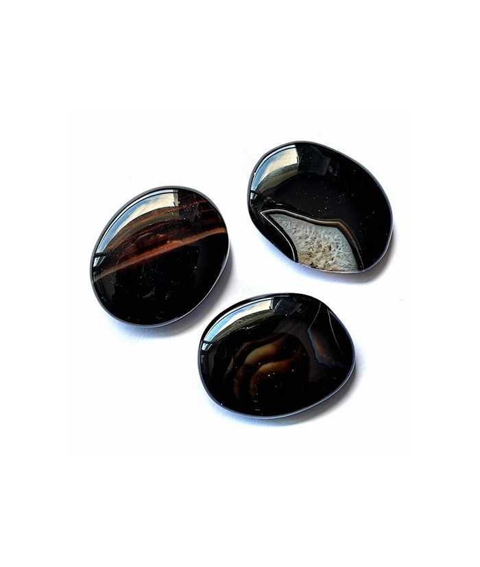 Rodado plano para Chakra de Agata Negra.

Chakra significa "rueda" en Sánscrito. Este término se utiliza para denominar los c