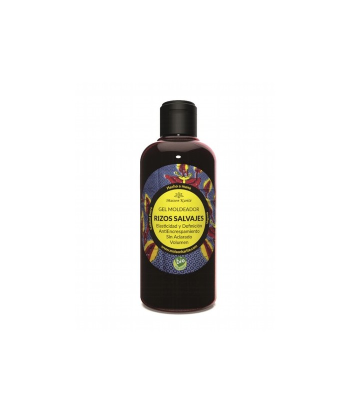 Una melena sin artificios y respetuosa con la forma natural de tus rizos gracias a los aceites salvajes.

Si tu cabello pudie