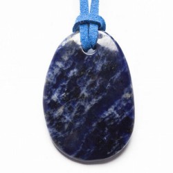 Colgante Plano Sodalita. (2,5 x 3,5 cm.)

CORDÓN INCLUIDO
