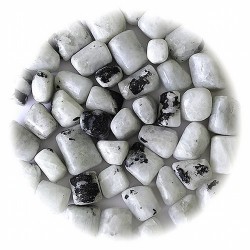 Mineral rodado Mediano de Piedra Luna.

Procedencia : INDIA

Medidas: 20-20mm aprox.