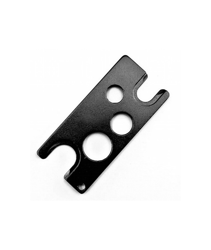 Abridor metalico especial para botellas roll-on.

Tamaño: 60x28 mm