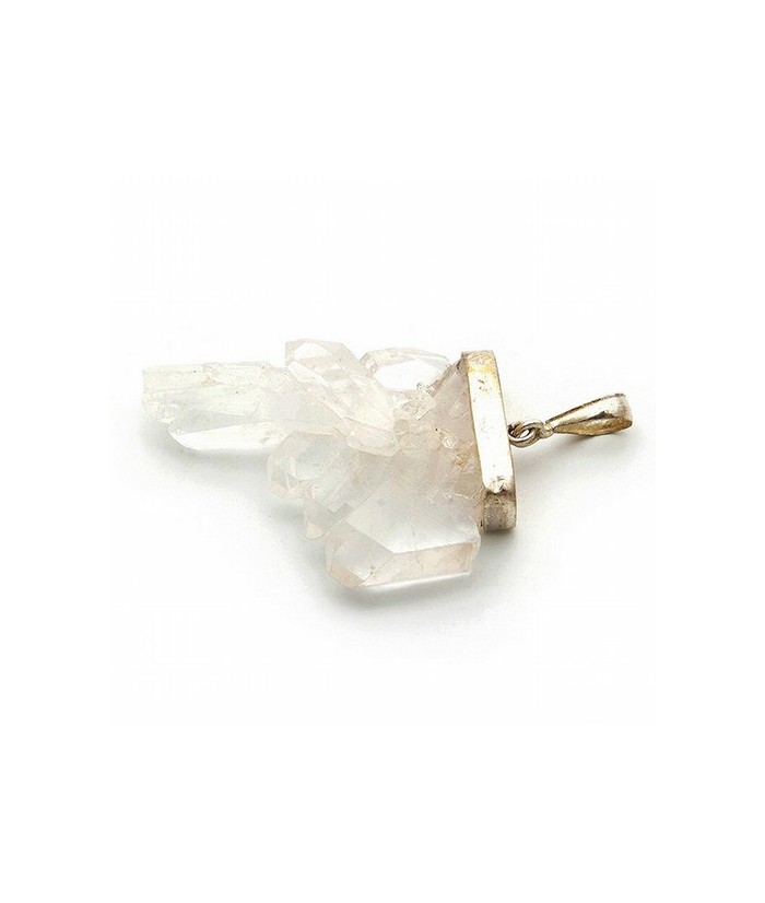 Colgante de cuarzo faden con engarce de plata.

Medida: de 2 a 4 cm.