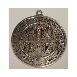 AMULETO San Benito
Este amuleto reproduce fielmente las antiguas medallas de San Benito donde aparece, rodeando la figura del 
