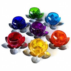 Set de 7 portavelas en forma de Flor de Loto.El Cristal con el que estan diseñados, corresponde al color de cada uno de los cha