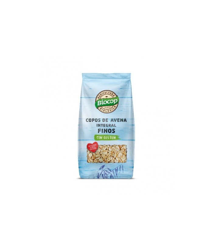 Copos de avena integral finos sin gluten. La avena es uno de los cereales más completos. Sabrosa, nutritiva y reparadora. Los c