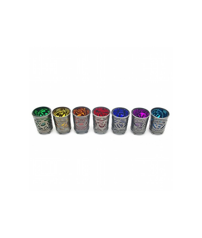 Set de 7 portavelas de cristal con cobertura exterior metálica, correspondiente a los colores y símbolos de los chakras.

Med