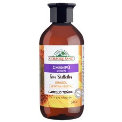 La fórmula del Champú Sin Sulfatos con extractos de Girasol, Trigo y Soja, y Keratina vegetal protege el cabello natural o teñi