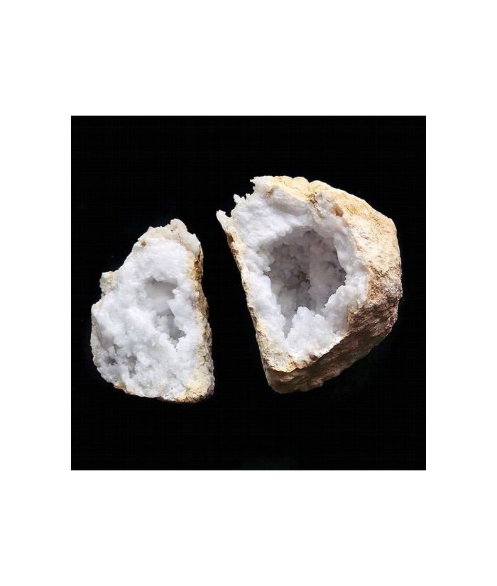 Geoda de Cuarzo.
Procedencia: MARRUECOS
Tamaño: 15-18cm
SE VENDE LA GEODA COMPLETA EN 2 PARTES