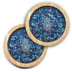 Set de 2 posavasos de madera con sobre de cristal con símbolo de la Mano de Fátima y minerales de Lapislázuli y Turquesa.

Ta