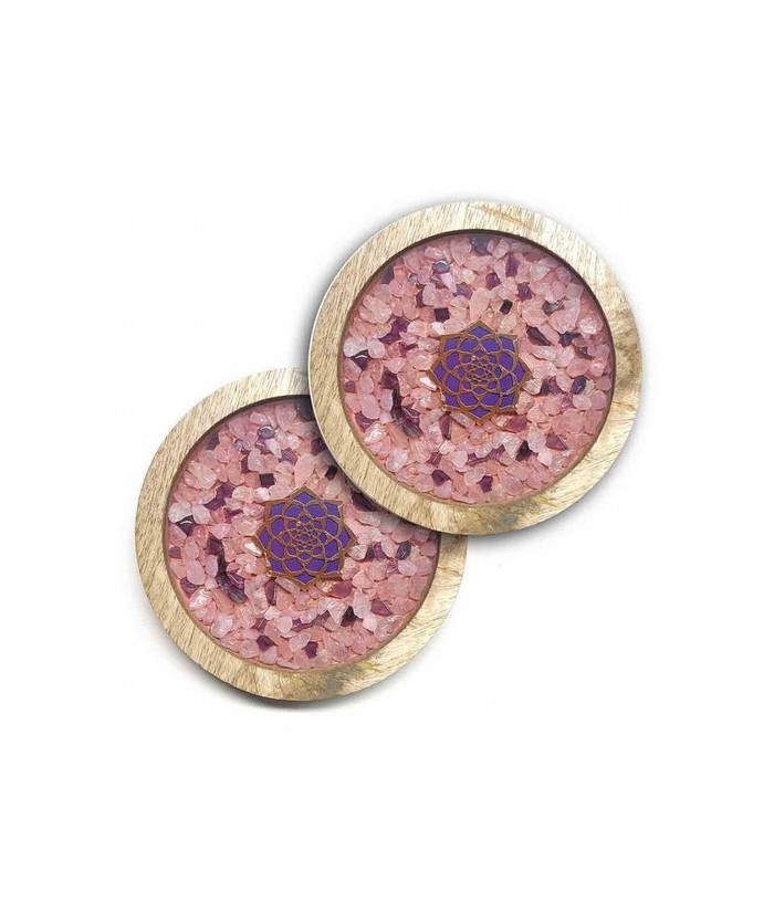 Set de 2 posavasos de madera con sobre de cristal con símbolo de Flor de Loto y minerales de Cuarzo Rosa y Amatista.

Tamaño 