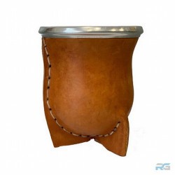 Mate Calabaza Torpedo Boca Ancha
Mate calabaza con virola de aluminio, forrado en cuero, boca ancha