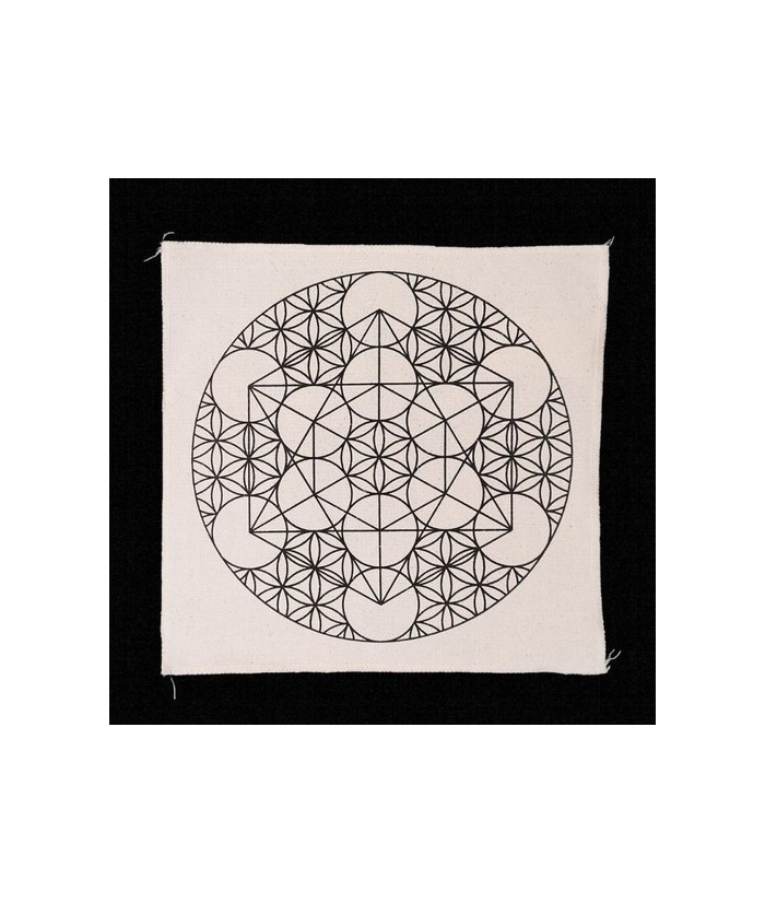 Tapete 100% de algodón natural con motivo Metatron + Flor de la Vida.

Medida: 30 x 30 cm