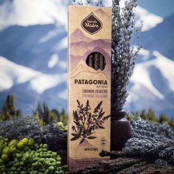 Incienso Patagonia Lavanda Silvestre
Categoría: Línea Patagonia
Enciende este sahumerio natural hecho a mano, de color marrón