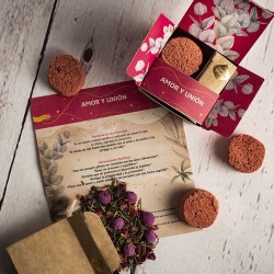 Kit Humito Sagrado: Amor y unión
Categoría: Kit Humito Sagrado
Hecho a mano
Composición: 4 carbones vegetales, perlas aromát