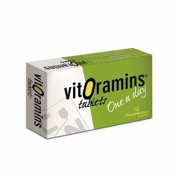 Vitoramins es un complemento alimenticio multivitaminico y mineral que te aportará vitaminas A, E, D, C y vitaminas del grupo B