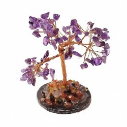 Árbol compuesto de 110 piedras chip (aprox.) de Amatista (de 0,5 a 1 cm).

Base de chapa de Ágata con piedrecitas chip variad