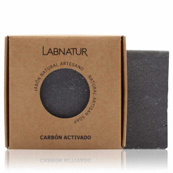 El Jabón Natural Carbón Activado Labnatur Premium está elaborado artesanalmente en frío y con ingredientes naturales. El carbón