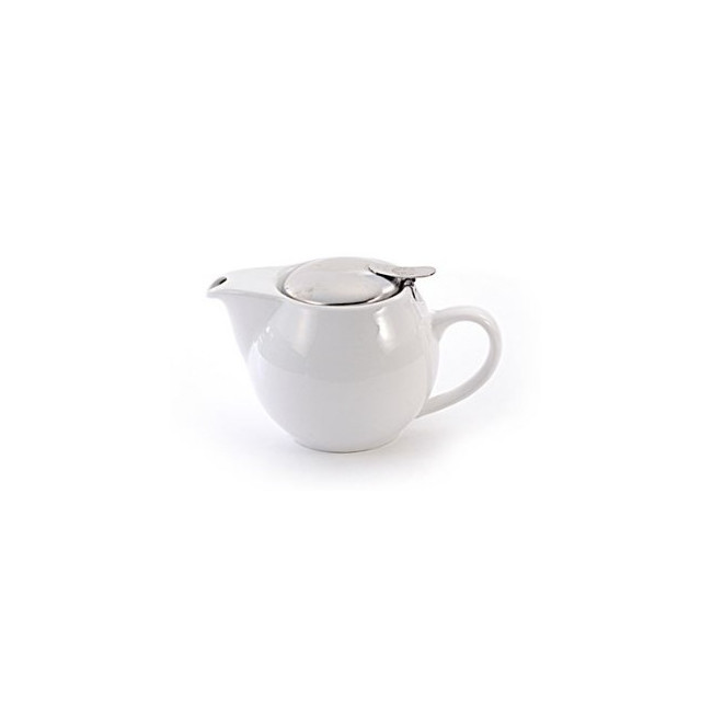 Esta tetera de porcelana blanca, de elegante diseño, es la compañera perfecta para el día a día. La tapa de acero inoxidable, c