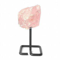 Cuarzo Rosa en pie metálico.

Altura total: 12 cm. aprox.

Peso de las piezas: 200g aprox.