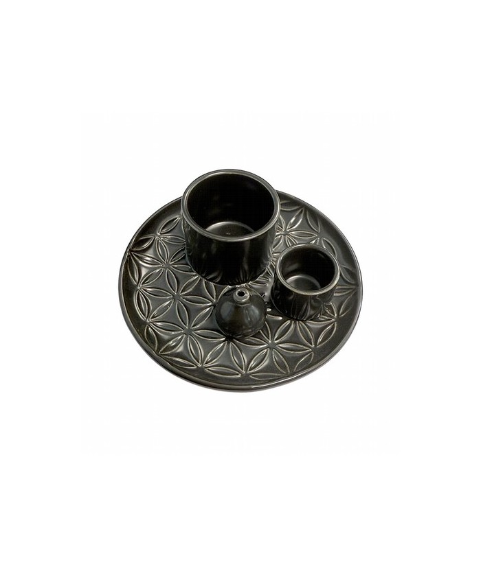 Usos: Palo santo, atado de salvia, conos de incienso, barritas de incienso y bombitas.


Diámetro: 13 cm


Altura: 4,8 cm