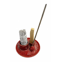 Usos: Palo santo, atado de salvia, conos de incienso, barritas de incienso y bombitas.


Diámetro: 13 cm


Altura: 4,8 cm