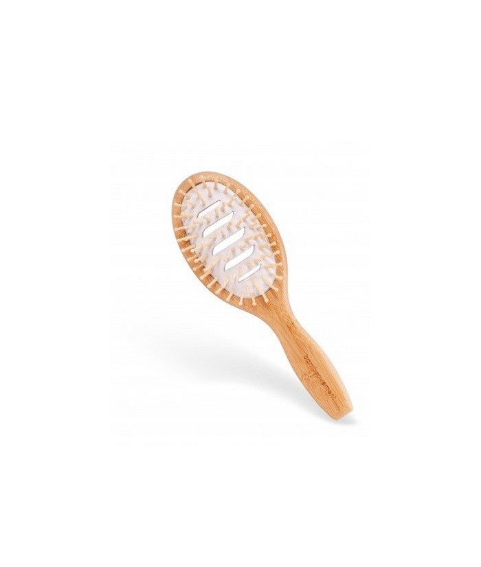 Este cepillo con látex natural y bambú certificado FSC tiene unas rejillas que proporcionan ventilación y ayudan a un secado rá