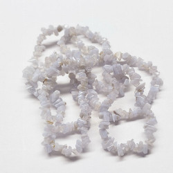 Pulsera Chip de Calcedonia con acabado pulido.

Presentada en cartón con nombre del mineral y su propiedad.