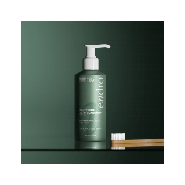 Para quién es?   Adultos y toda la familia a partir de los 7 años.

Necesidades : Acción blanqueadora, prevención de caries, 