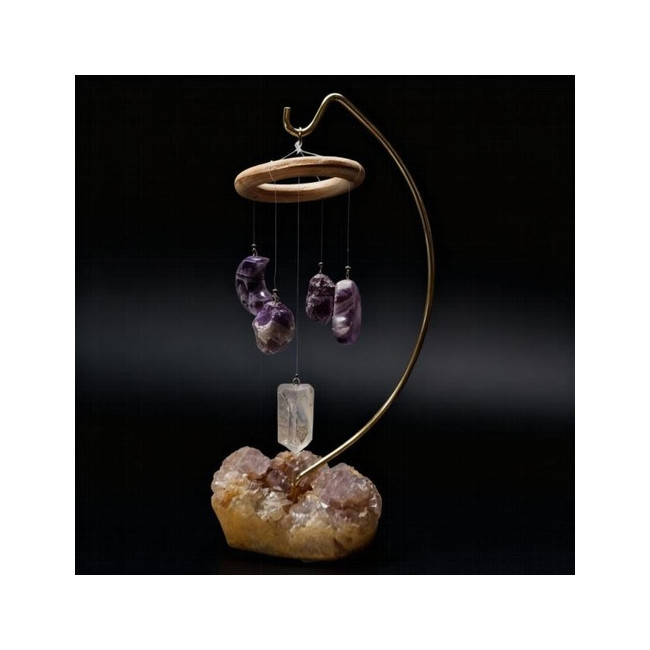 Campanilla de mesa en base de drusa de Amatista.

Carillón de viento / Campanilla de mesa con adornos de Amatista en forma de
