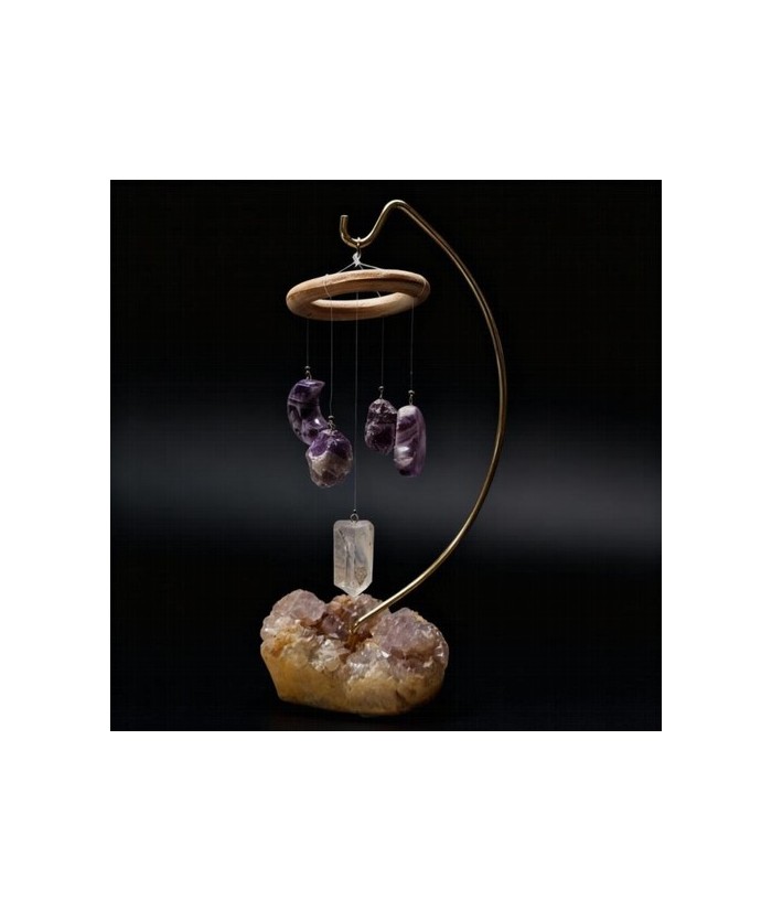 Campanilla de mesa en base de drusa de Amatista.

Carillón de viento / Campanilla de mesa con adornos de Amatista en forma de