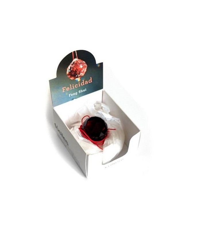 Bola facetada de cristal ROJA de 30 mm. de diametro.
Engarzada en cordón natural.

Con caja exclusiva