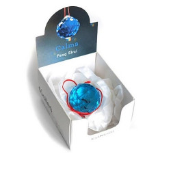 Bola facetada de cristal CELESTE de 30 mm. de diametro.
Engarzada en cordón natural.

Con caja exclusiva.