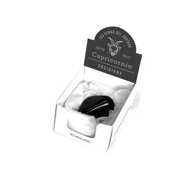 Caja que contiene gema de Obsidiana de 3-4 cm aprox.

El signo del zodíaco que representa la Obsidiana es Capricornio.

Med