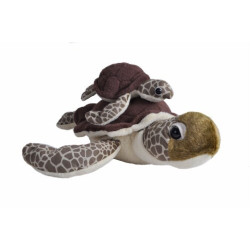 El peluche Wild Republic Mom & Baby Capybara celebra el dulce vínculo entre padres e hijos en una pose adorable, perfecta para 