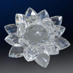 Flor de Loto en cristal tallado color transparente / blanco.

Medida de la bola central: Ø30mm.

Simboliza la verdad, la pu