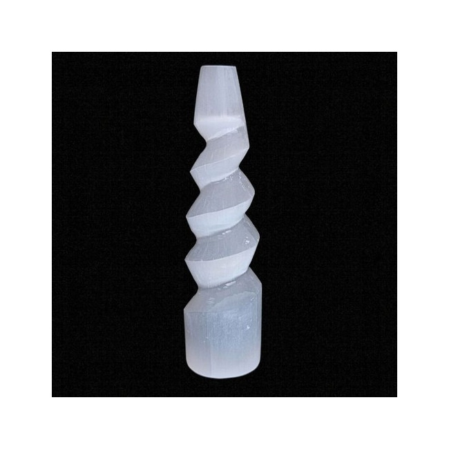 Torre de Selenita en forma de espiral.

Tamaño: 15 cm de alto aprox.