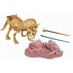 Conviértete en un paleontólogo. Excava y reconstruye el esqueleto de un TRICERATOPS que esta enterrado en un bloque de tierra s