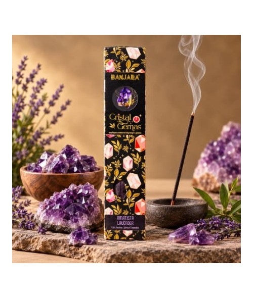 Descubre el Incienso Cristal Gemas Amatista Banjara, una delicada combinación de incienso artesanal con aroma de Lavanda y mine