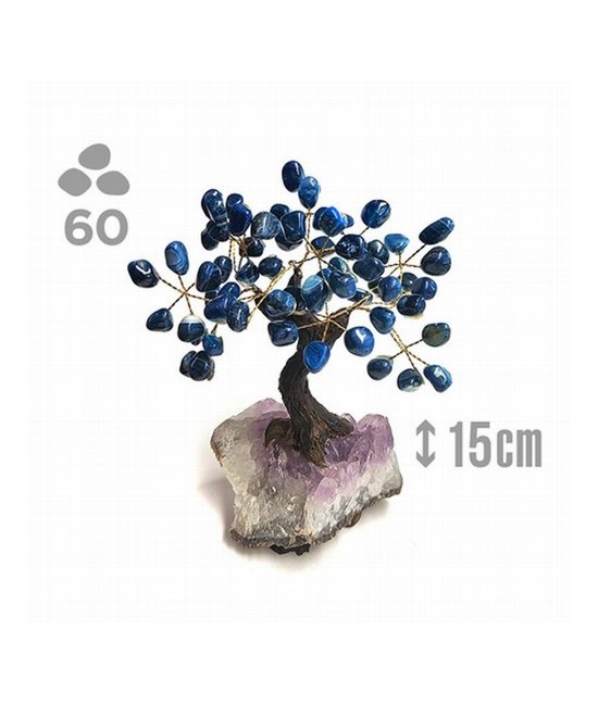 Árbol compuesto de 60 piedras de Ágata Azul (de 1cm aprox).

Base de drusa de Amatista.

Medida: 15 cm de alto aprox.